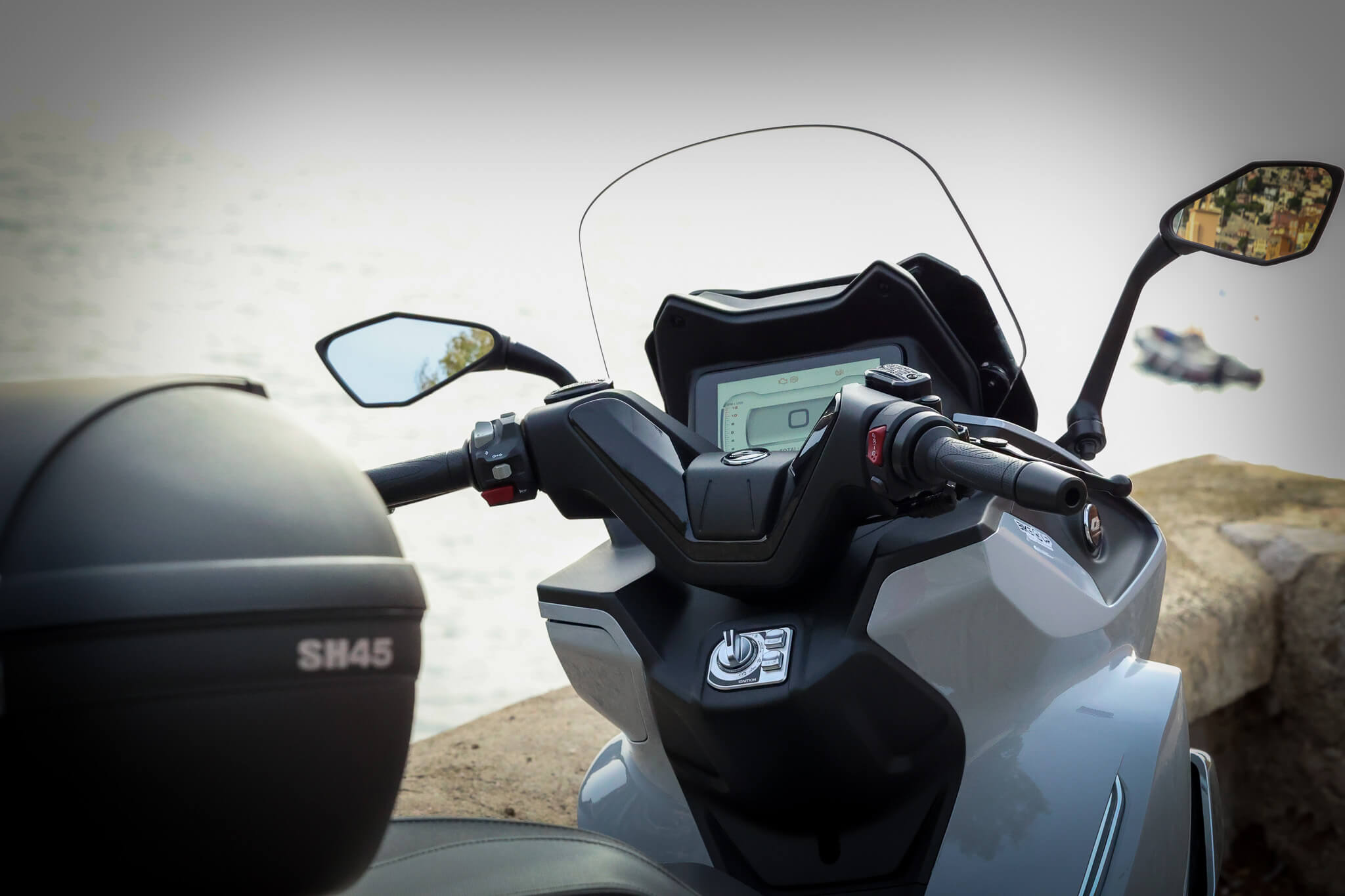 QJMOTOR FORT 125 N - écran TFT