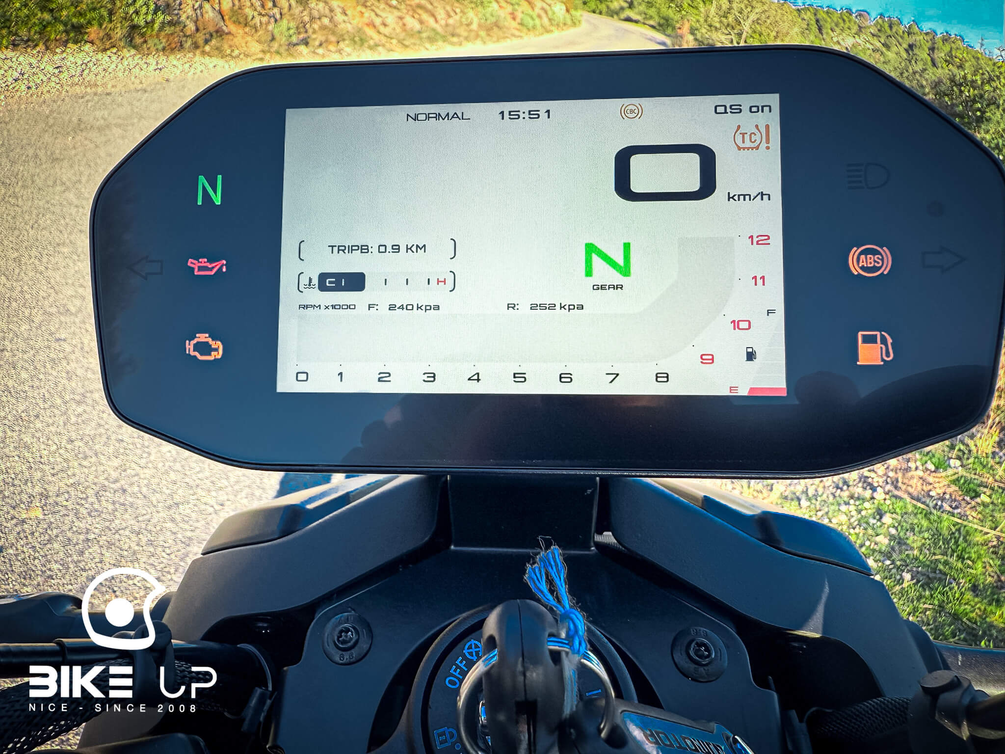 QJMOTOR SRK 800 DARK – 3