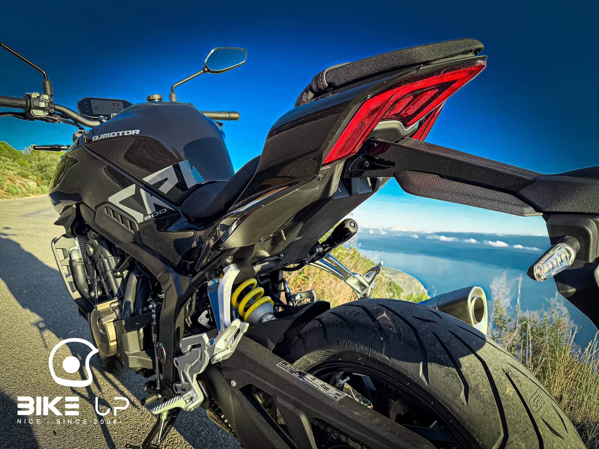 QJMOTOR SRK 800 DARK – 4
