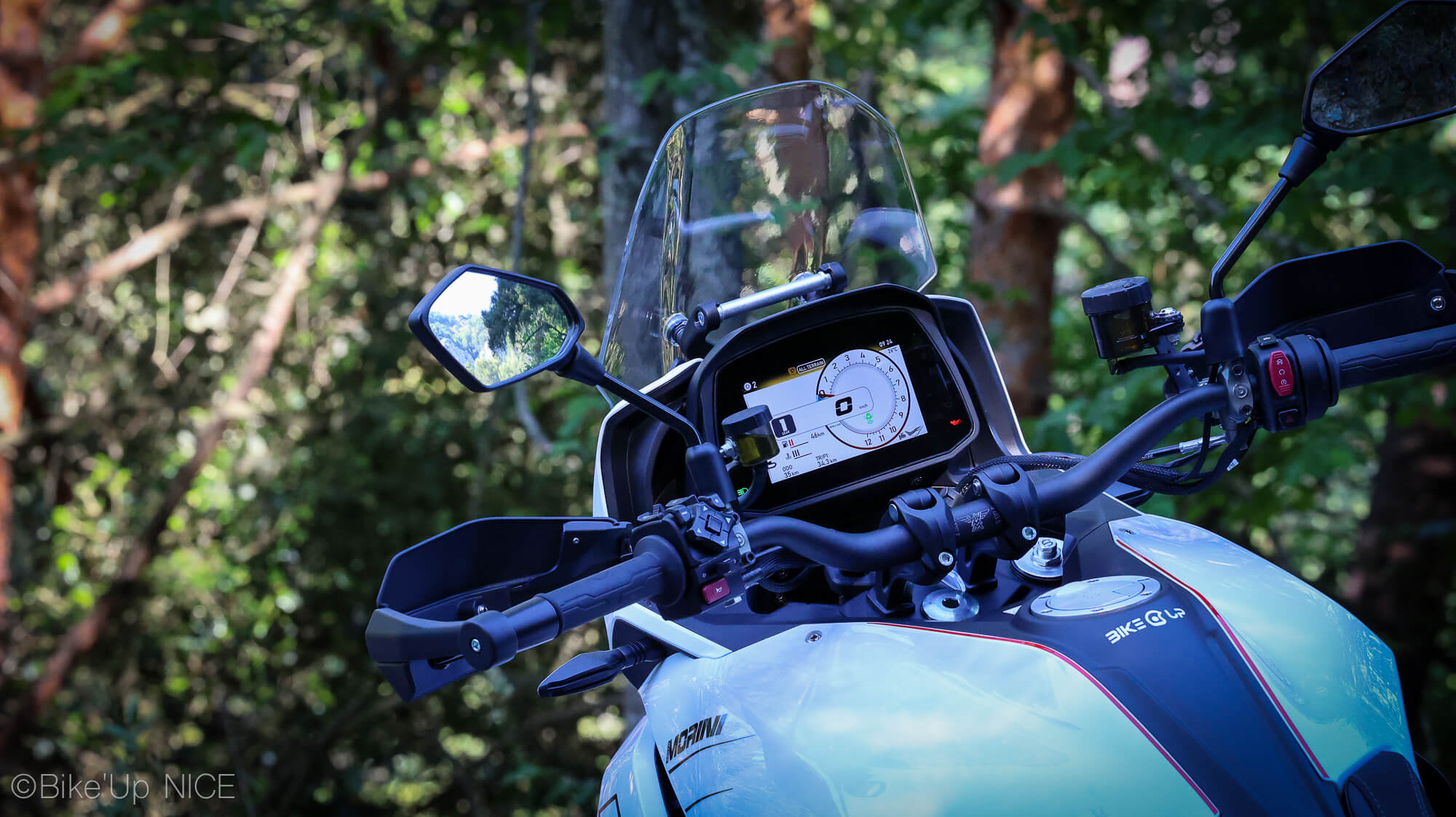 Moto Morini X-Cape 1200 Adventure