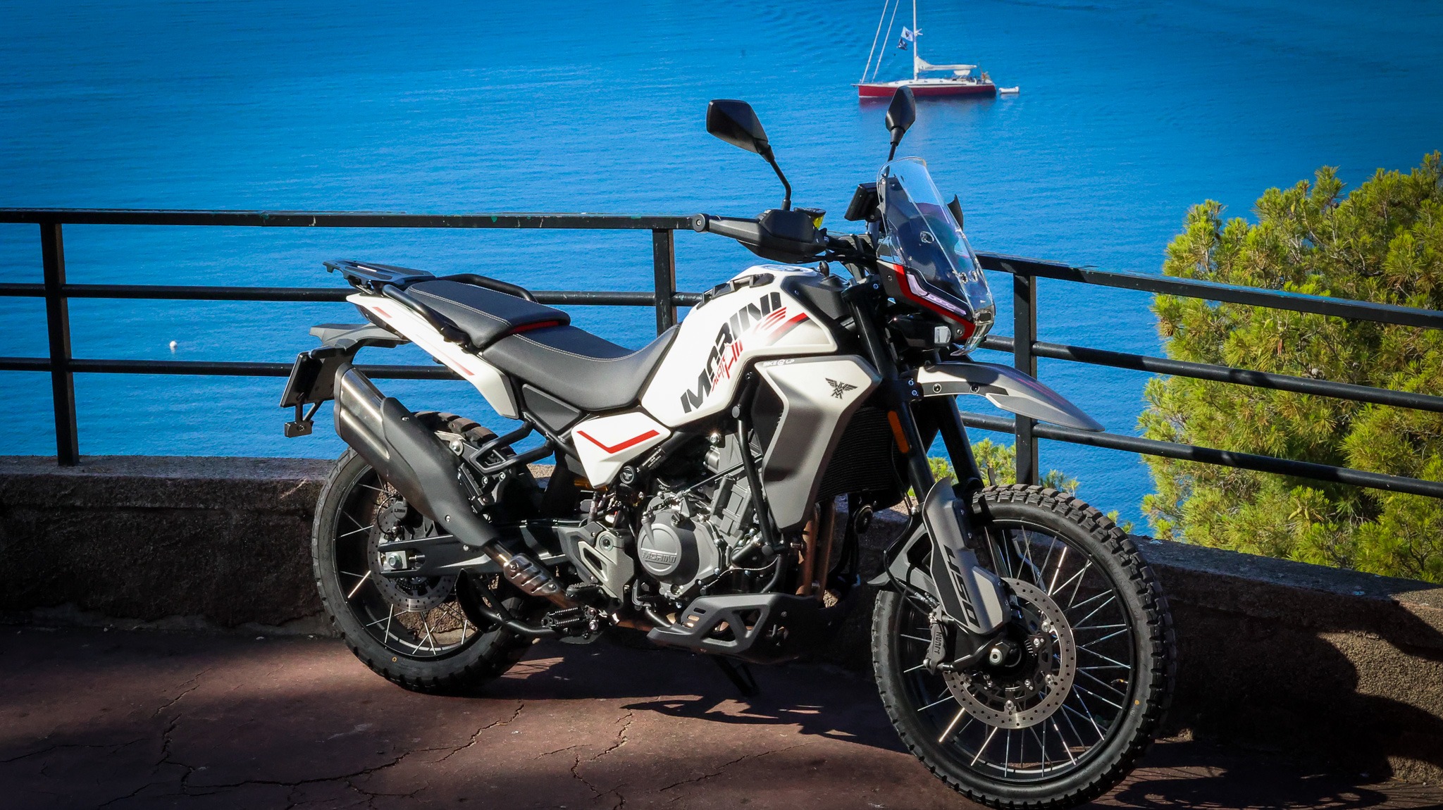 Moto Morini Alltrhike 450 chez Bike'Up Nice