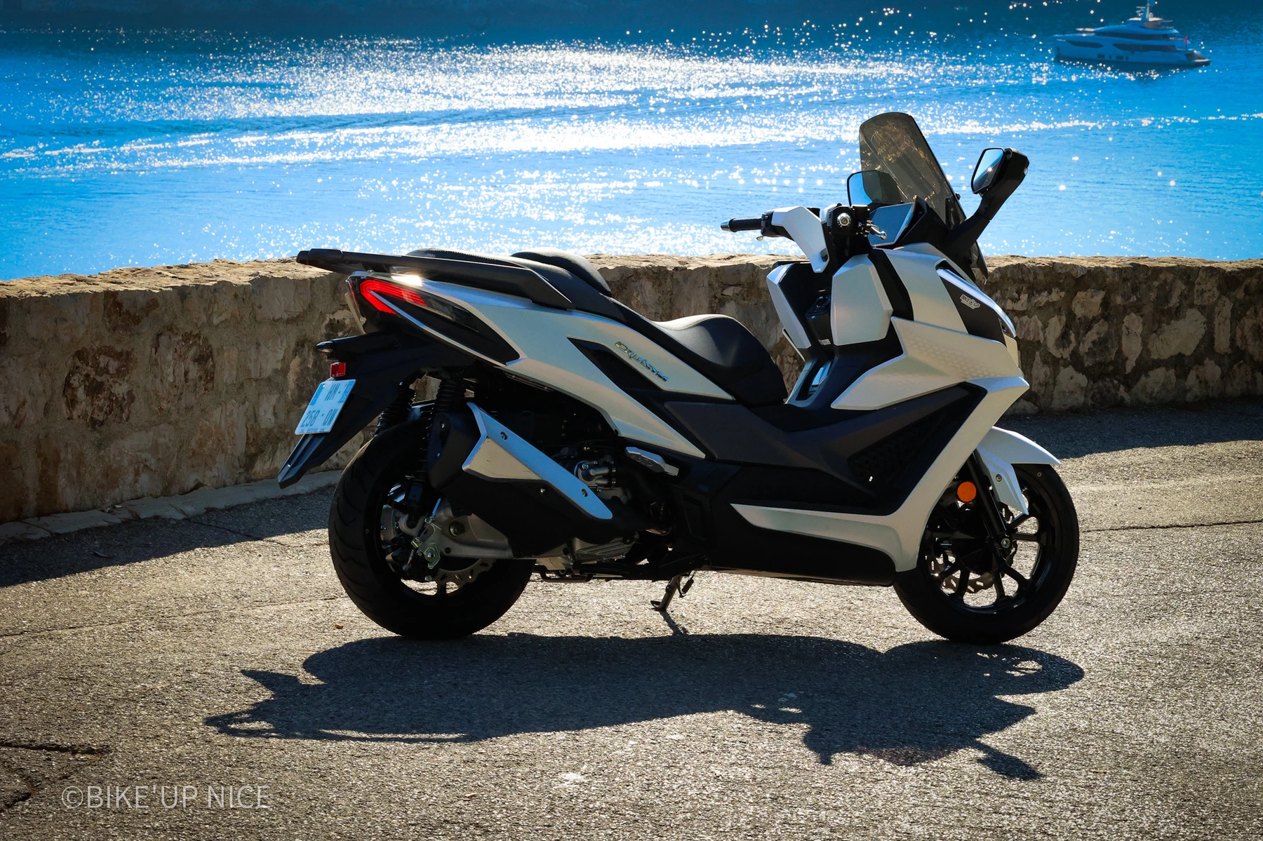 Vue du SYM Cruisym 400 ABS TCS E5+