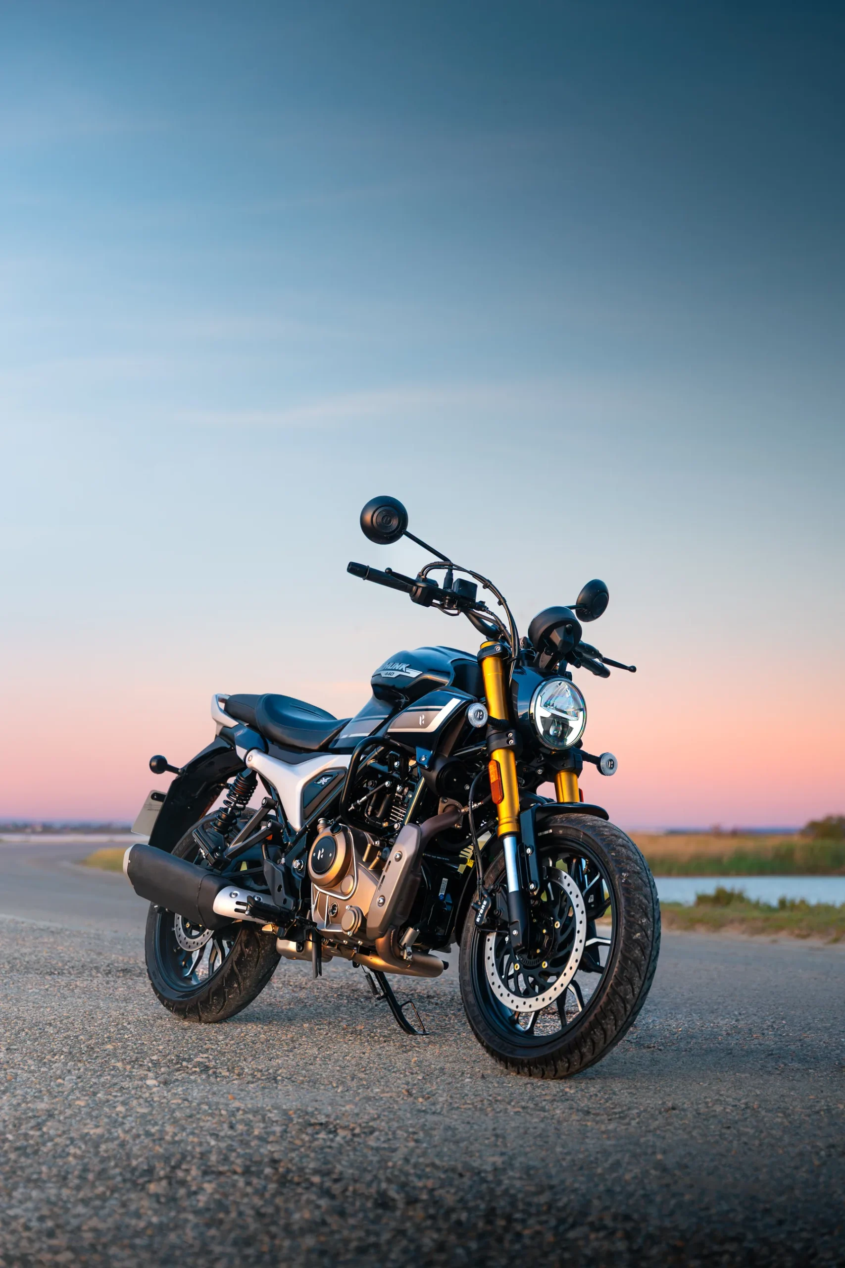 Moto Hero Hunk 440 roadster A2 à Nice